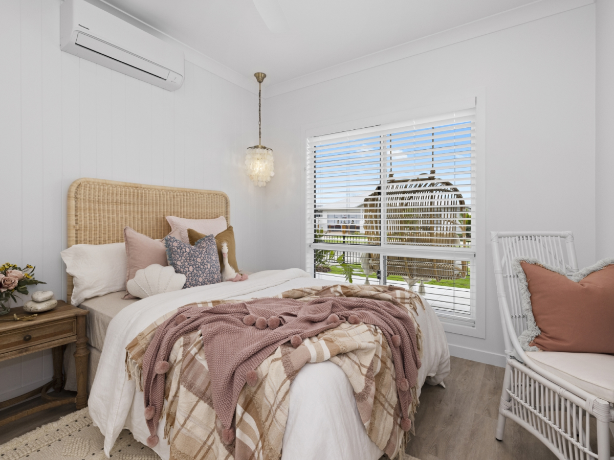 North Shore - Burdell Bedroom