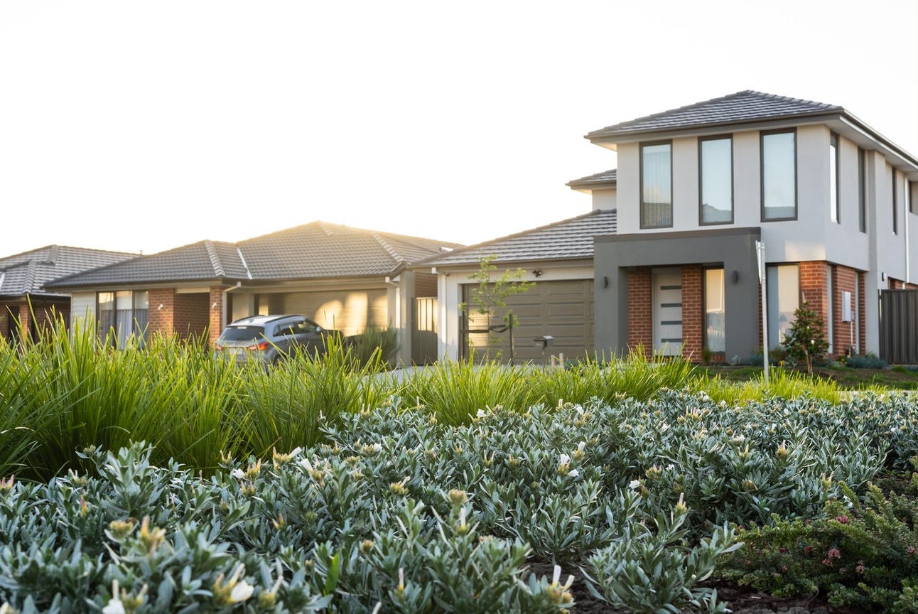 Orana Estate - Clyde North Streetscape