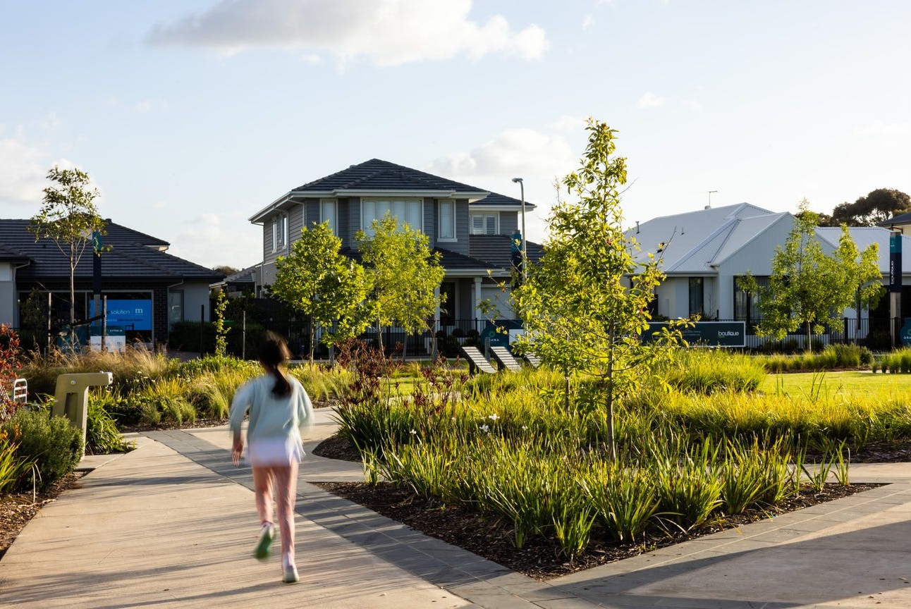 Orana Estate - Clyde North Streetscape