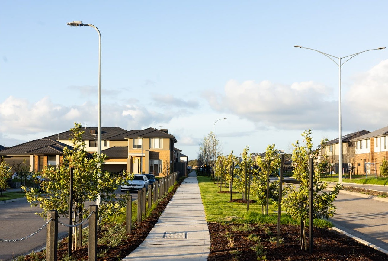 Orana Estate - Clyde North Streetscape