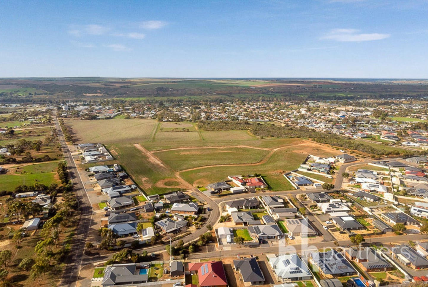 Paddlesteamer Estate - Mannum Aerial