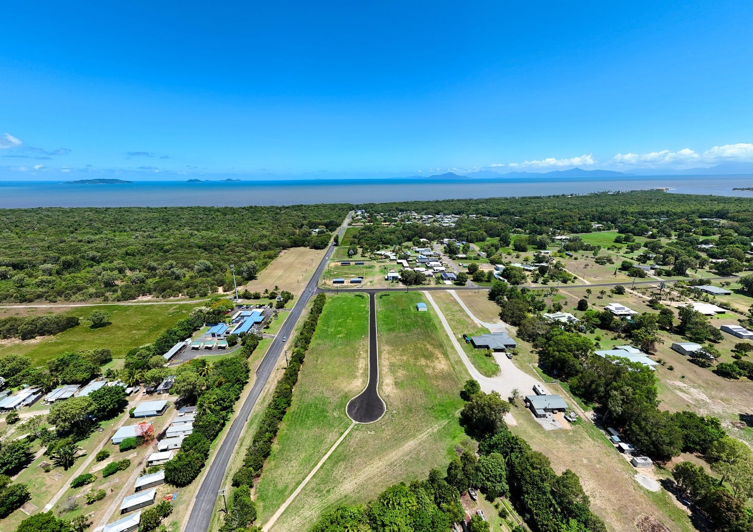 Pelican Close - Tully Heads Aerial