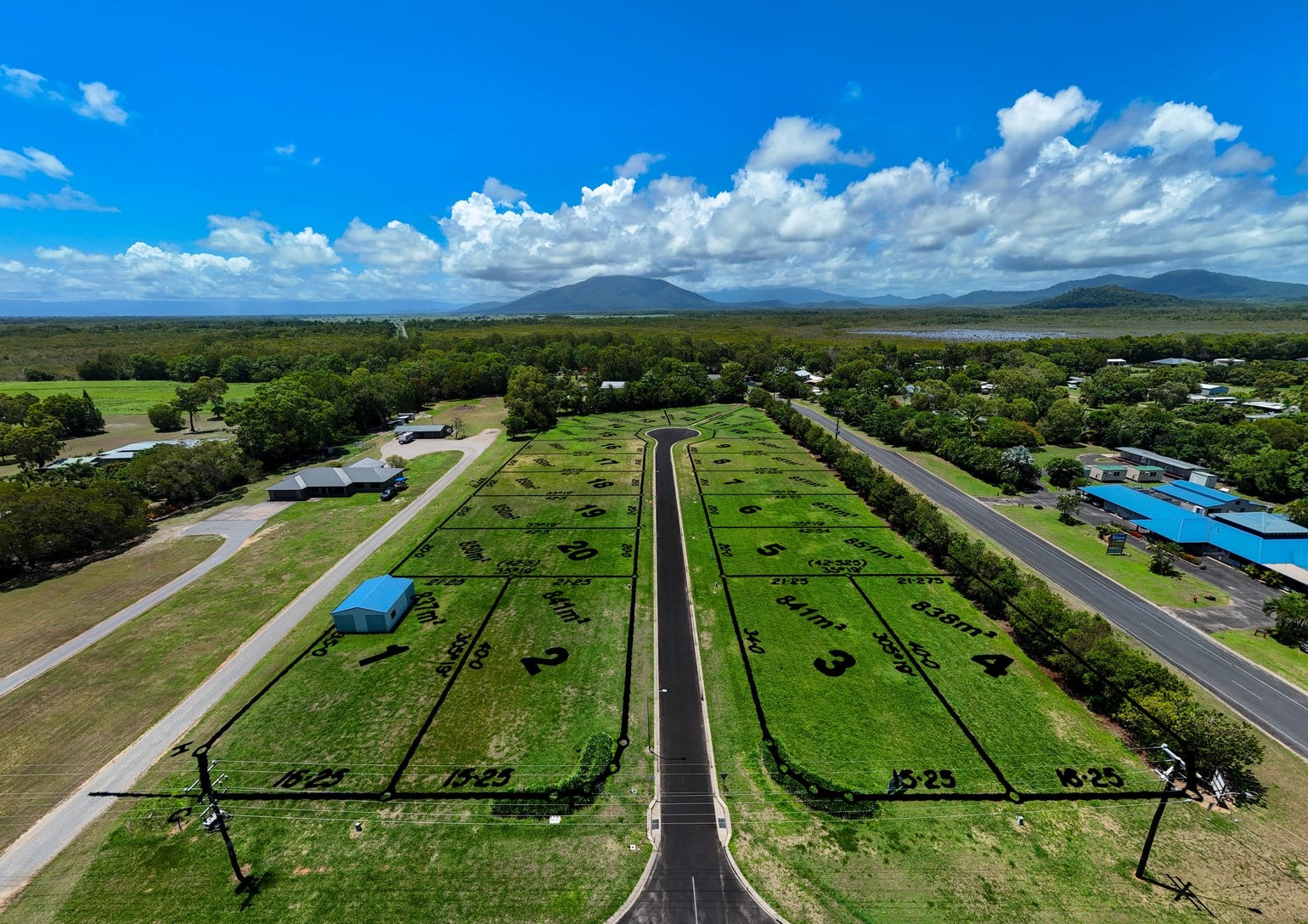 Pelican Close - Tully Heads Aerial