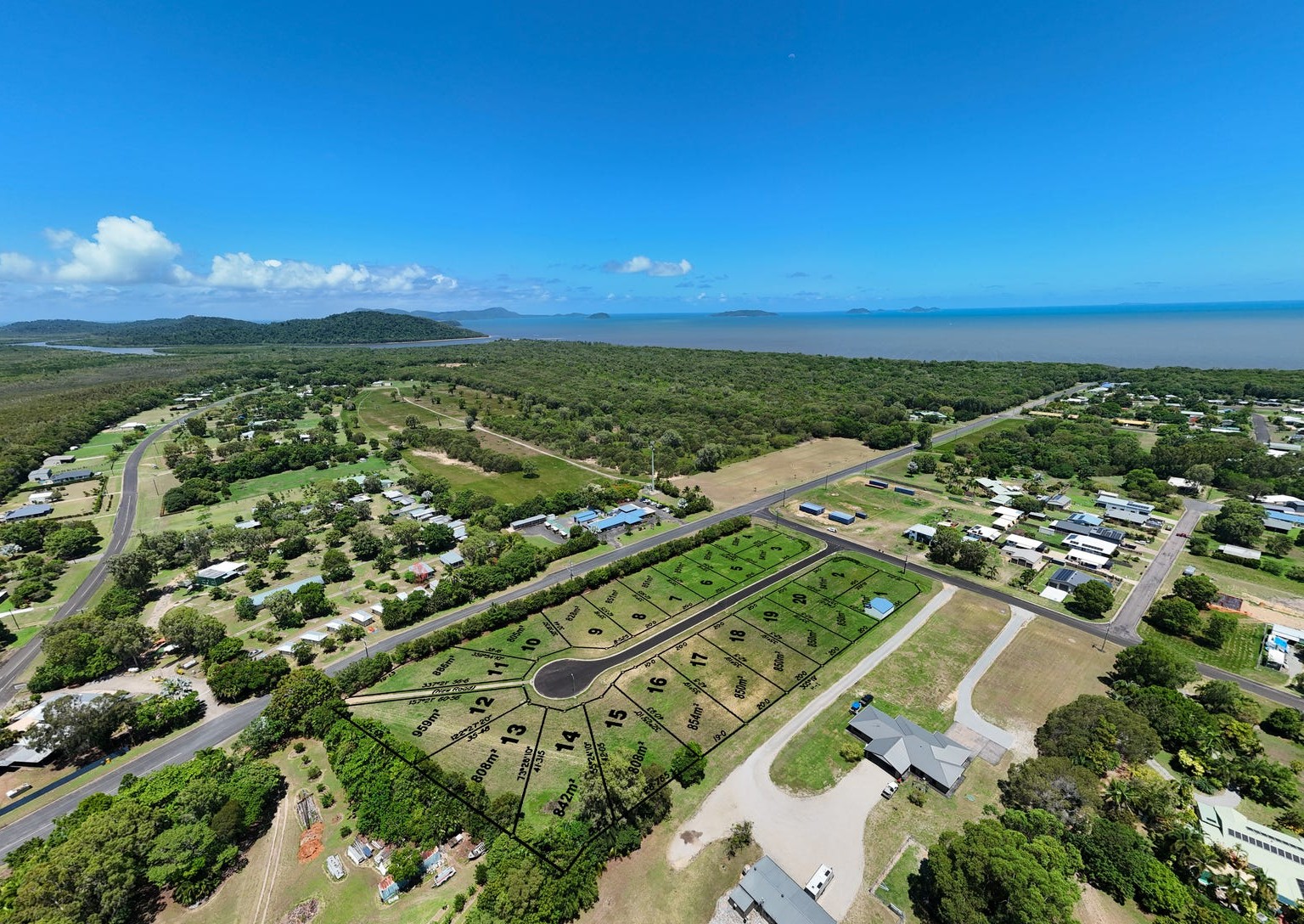 Pelican Close - Tully Heads Aerial