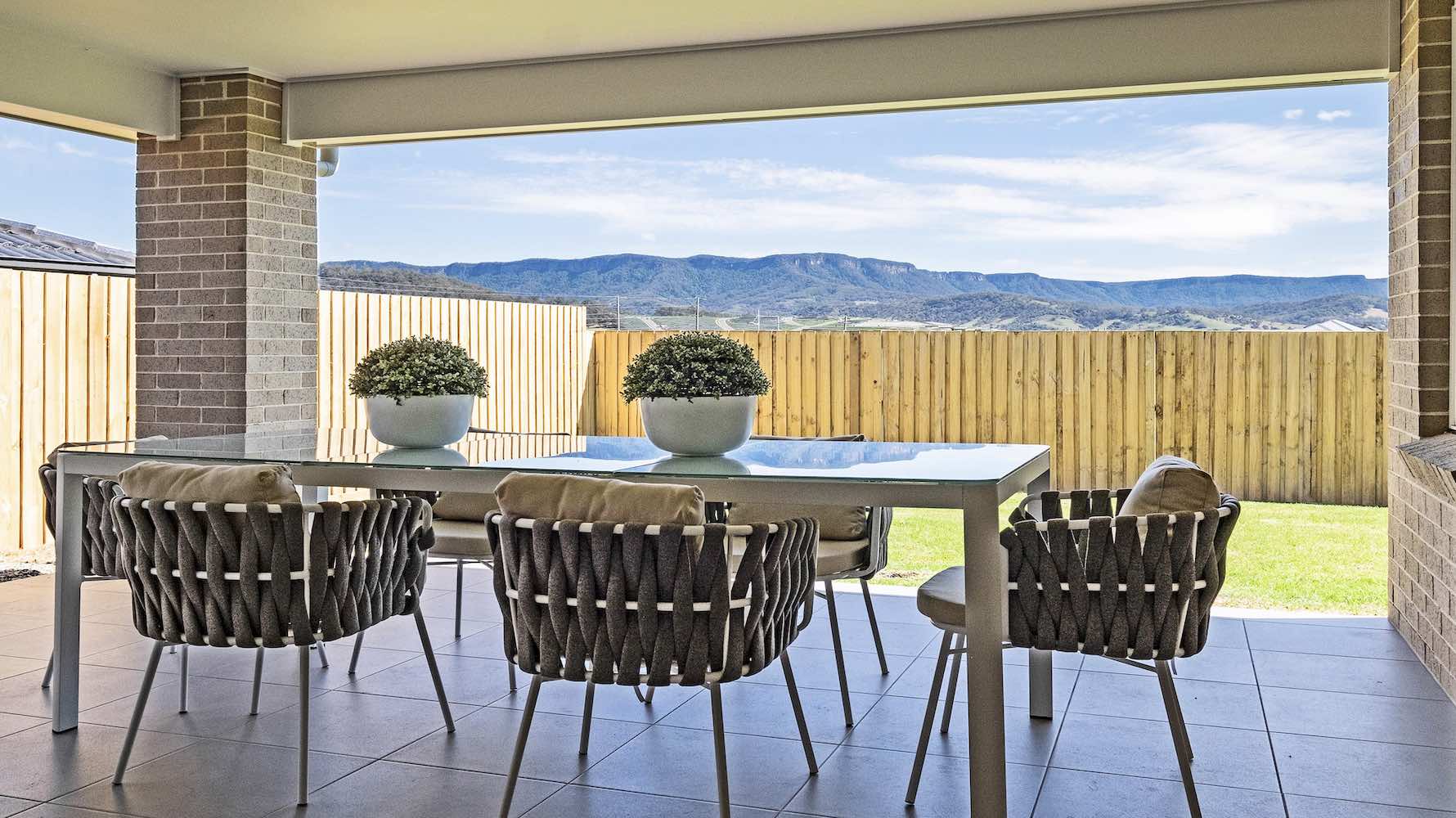 Ravenswood Estate - Tullimbar Backyard