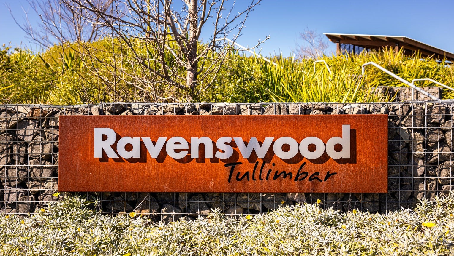Ravenswood Estate - Tullimbar External