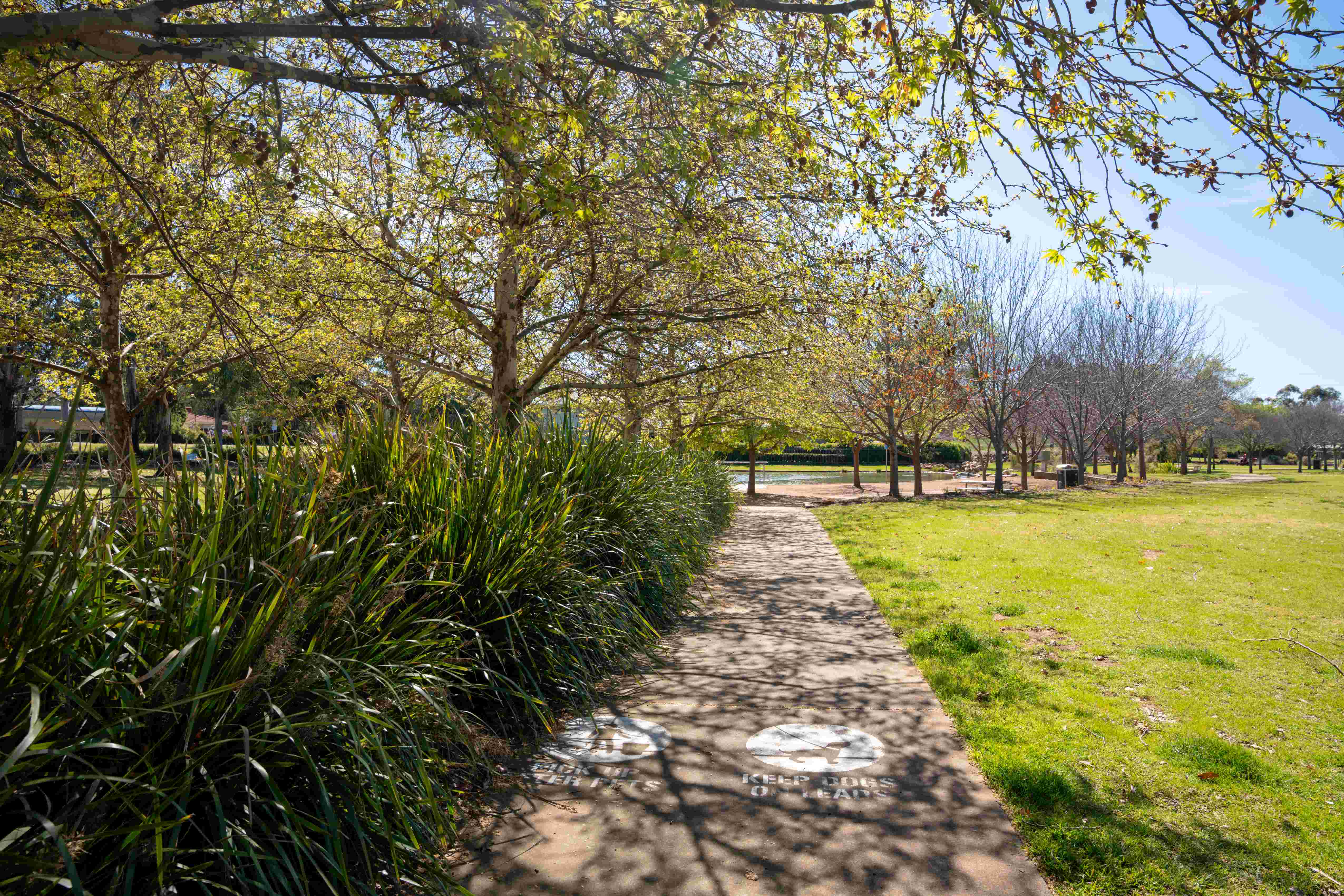 Rawson Homes at Southlakes Estate - Dubbo Streetscape