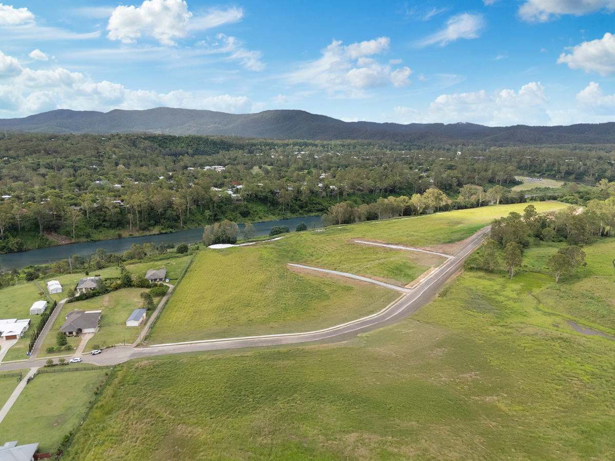 River Retreat Estate - Karalee