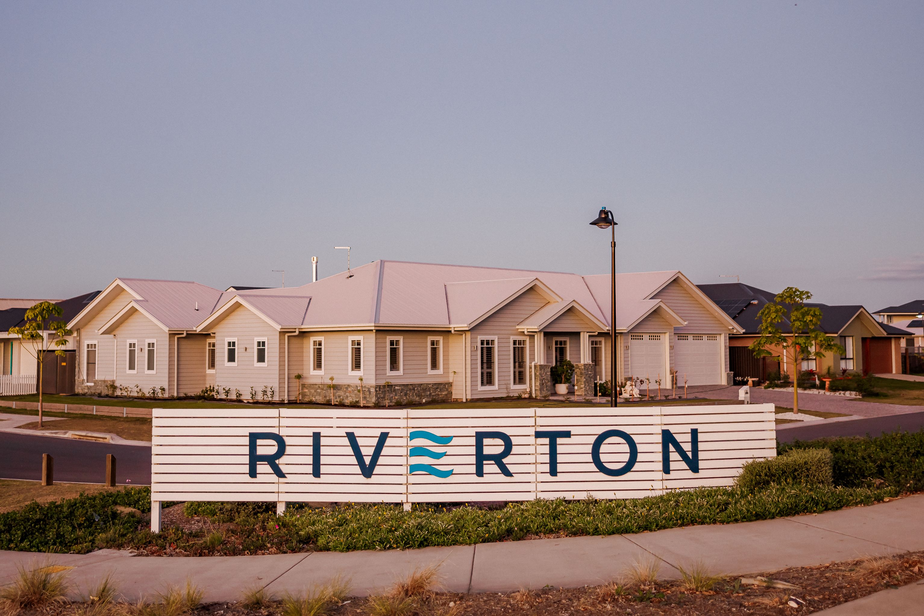 Riverton Estate - 2 Riverside Esplanade, Jimboomba QLD 4280