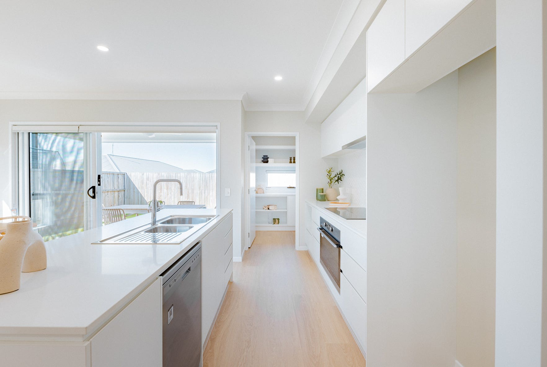 Riverton Estate - Jimboomba Kitchen