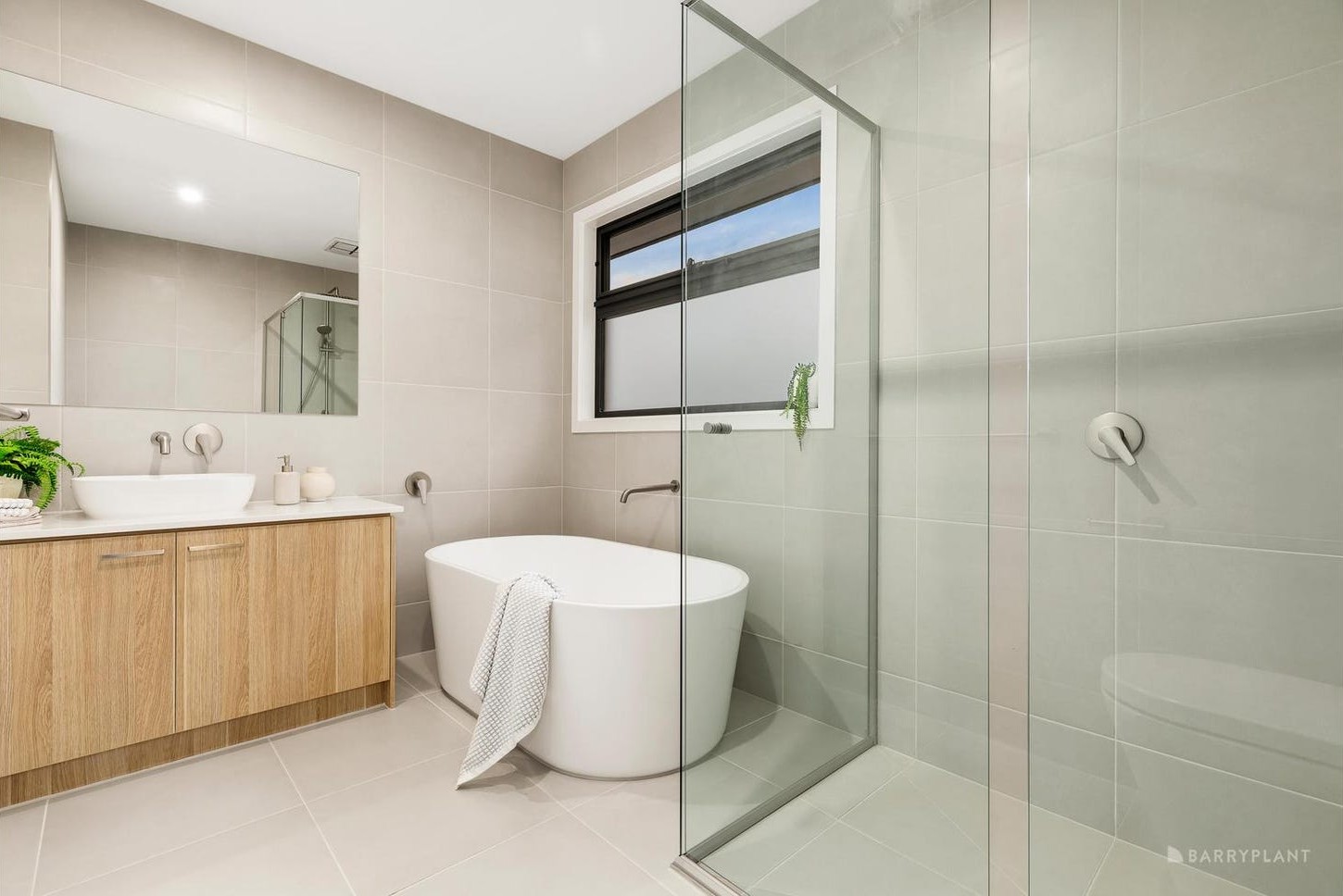 Serenity - Vermont South Bathroom