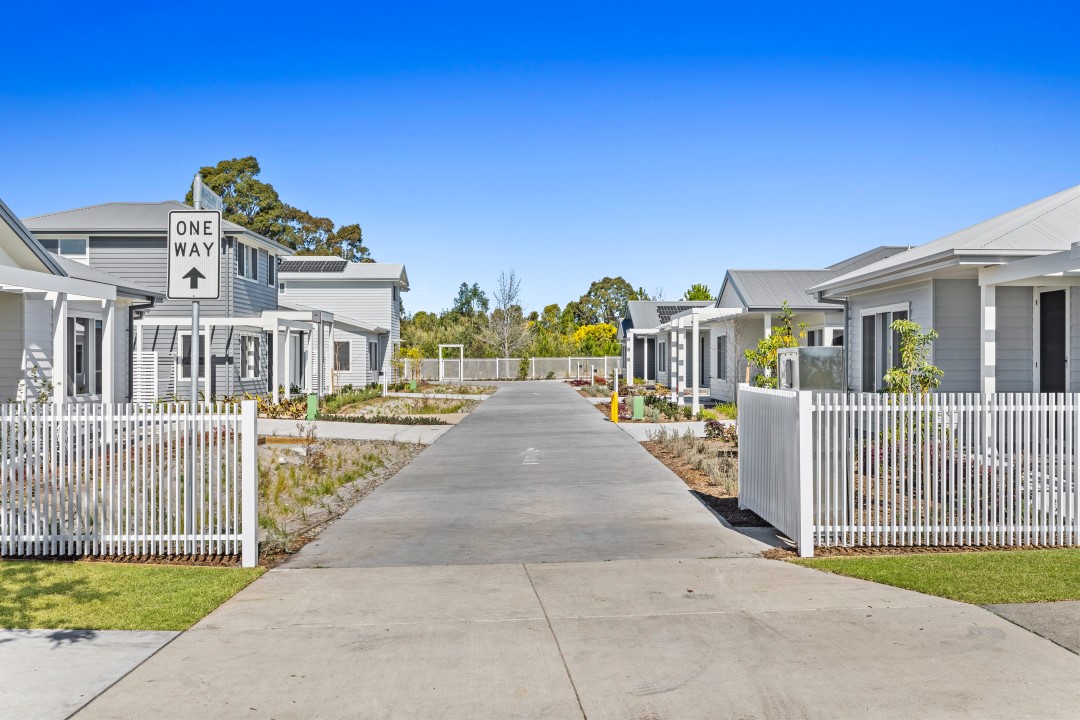 Shoreline Villas Estate - Tea Gardens Streetscape