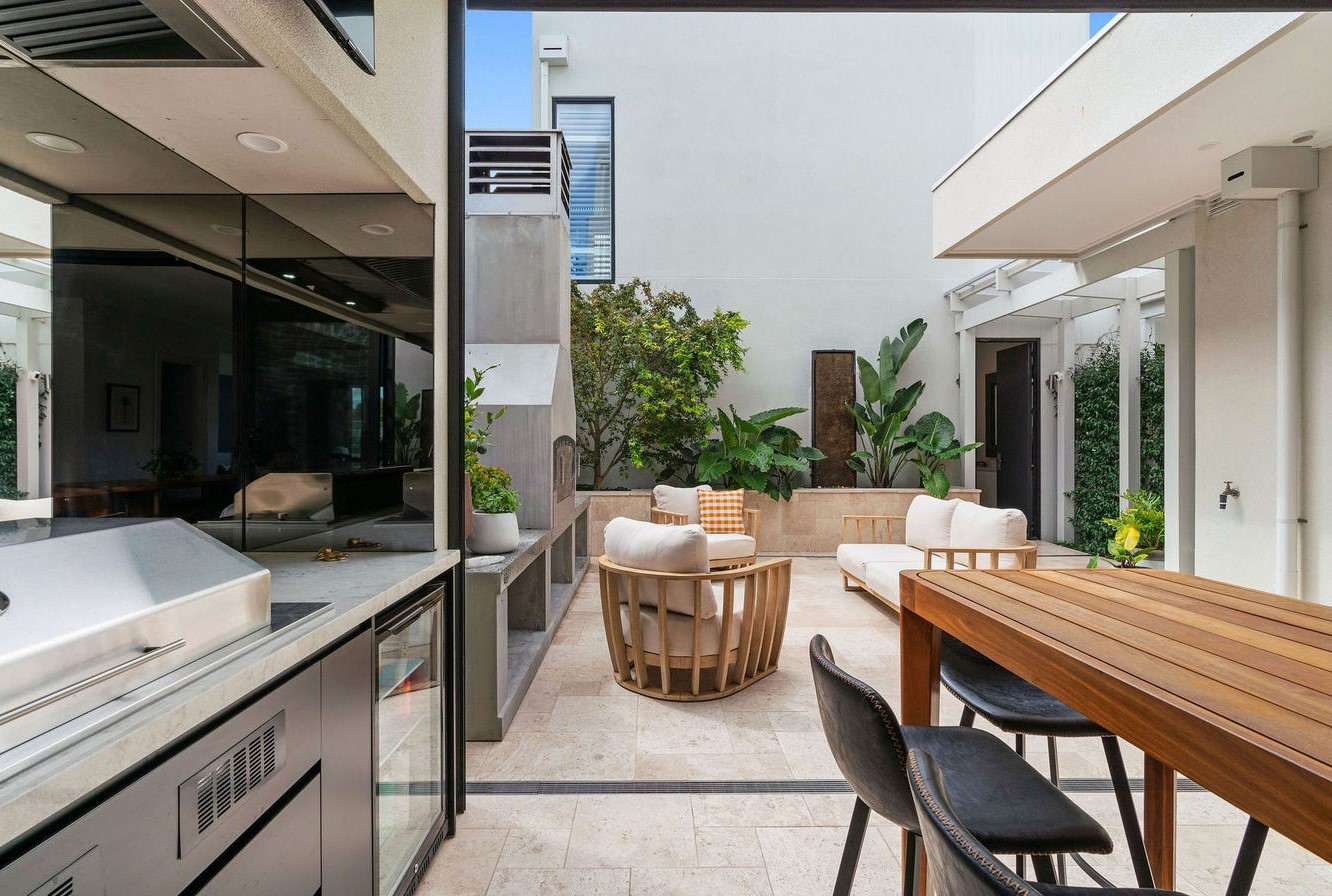 Sonnet Estate - Safety Beach Kitchen