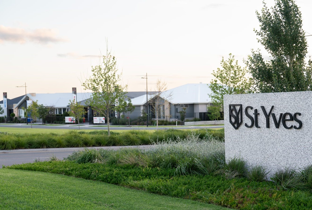 St Yves Estate - Roseworthy External