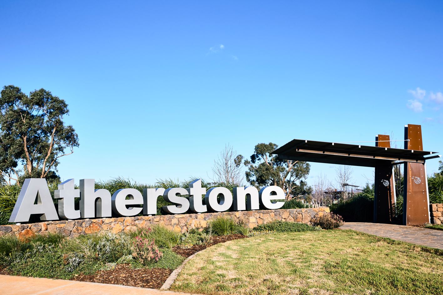 Stockland Atherstone - Strathtulloh Streetscape