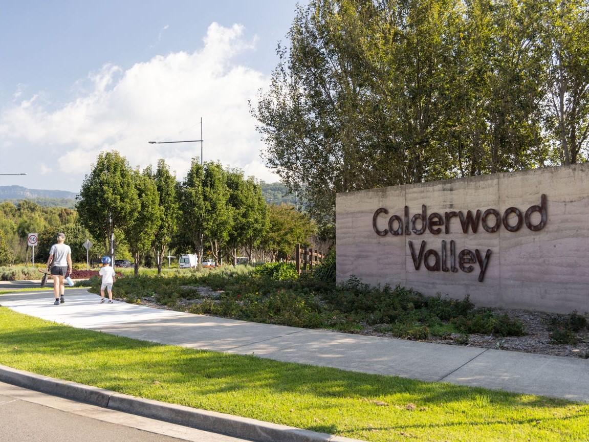 Stockland Calderwood Valley - Calderwoo Façade
