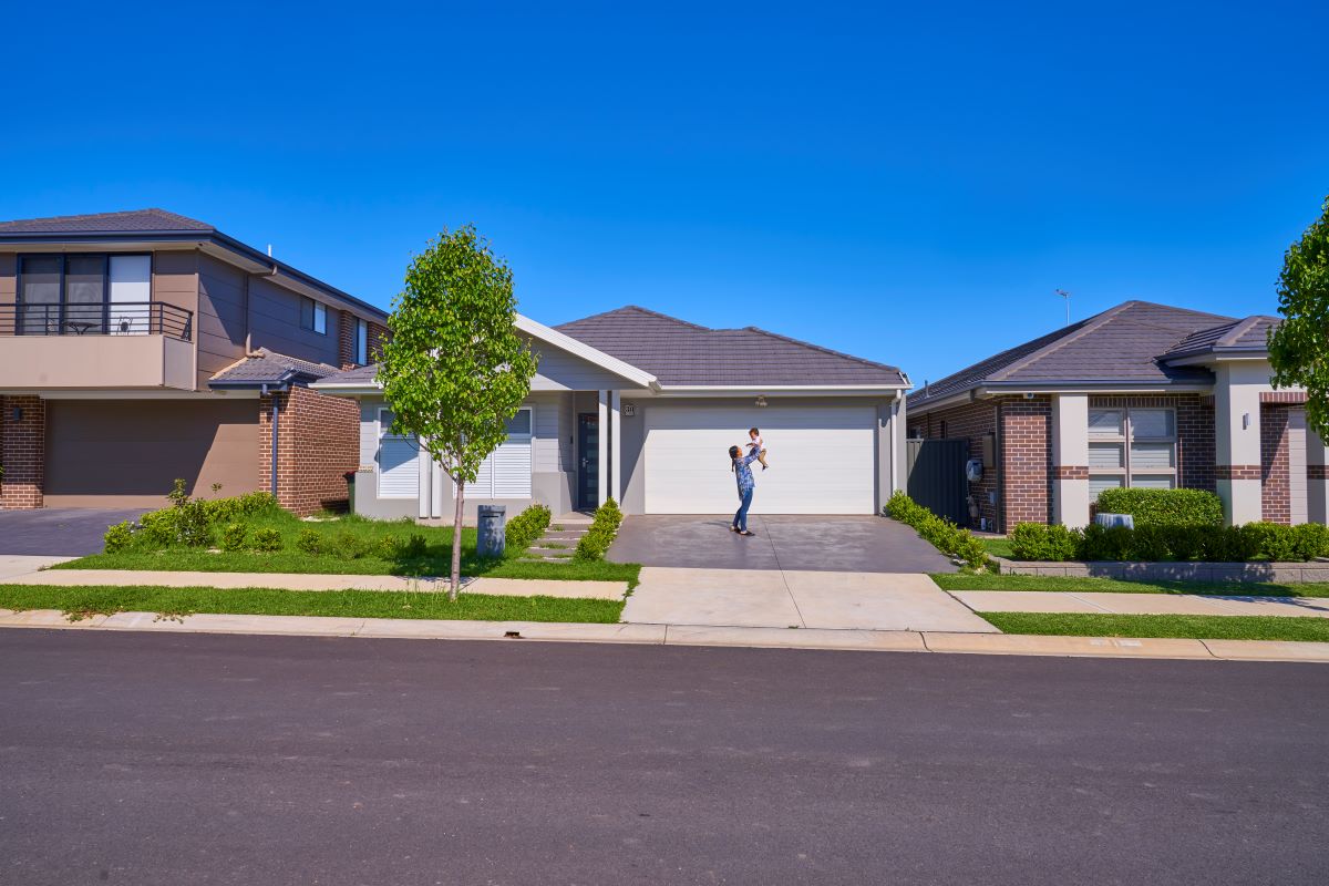Stockland Elara - Marsden Streetscape