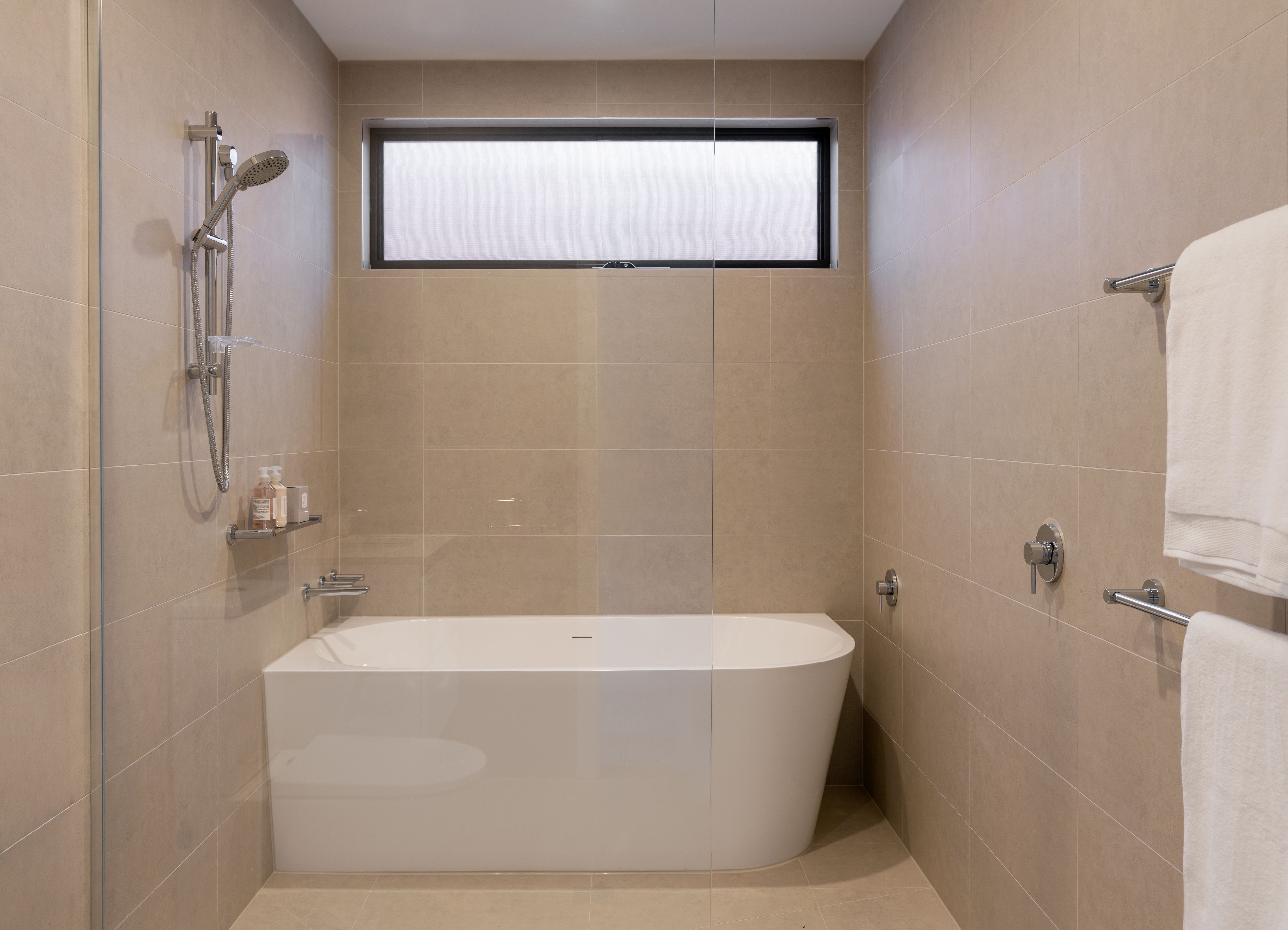 Stockland Oak Place - Wantirn Bathroom