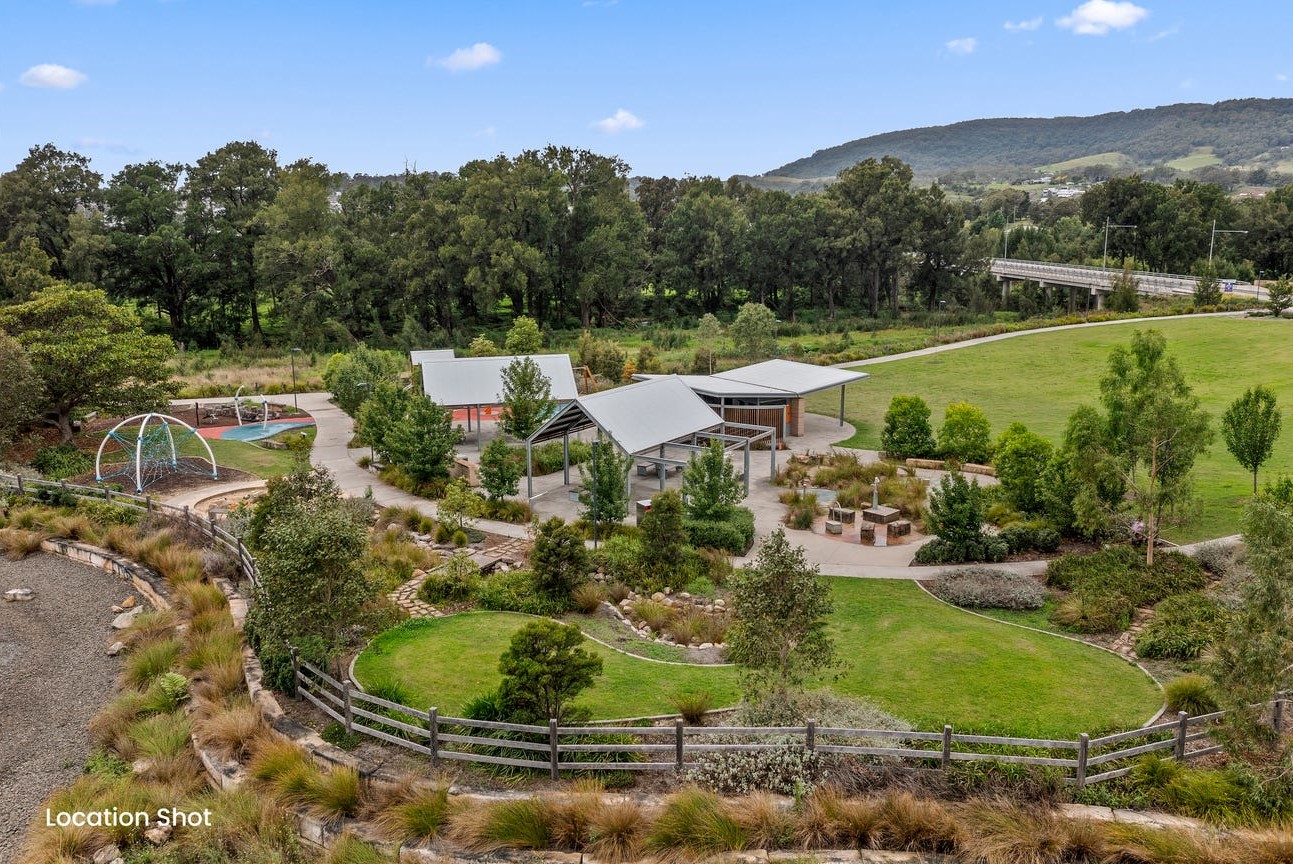 Sunrise Ridge Estate - Calderwood Park