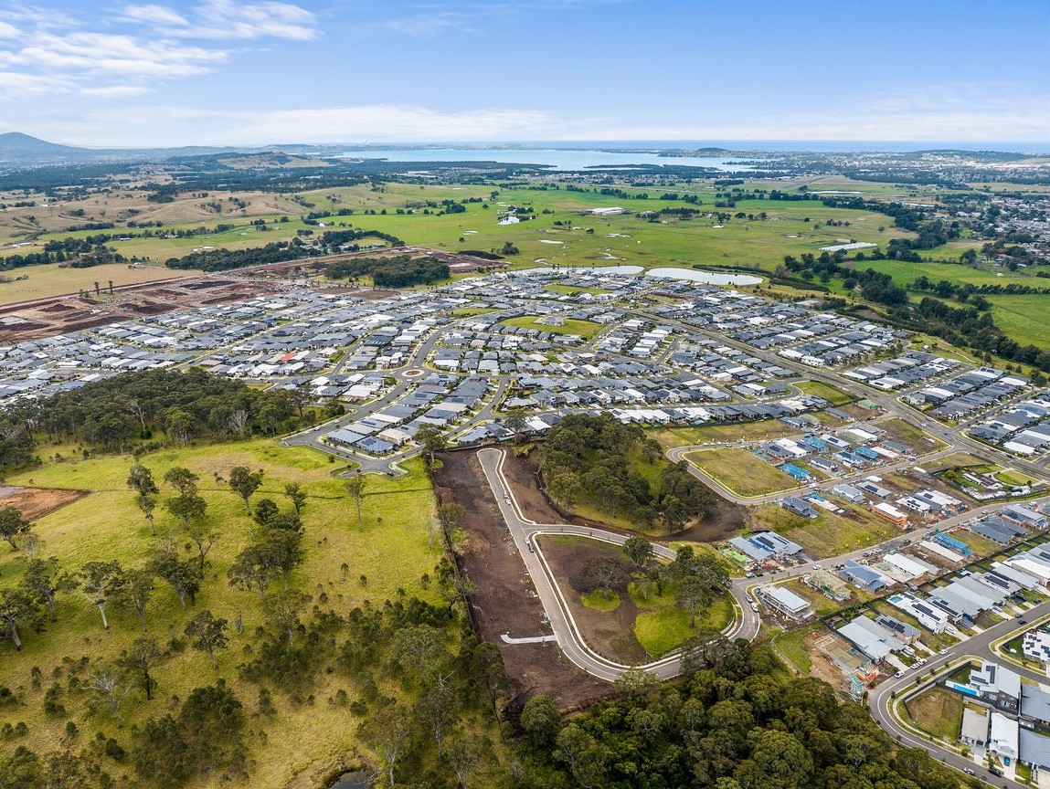 Sunrise Ridge Estate - Calderwood Aerial