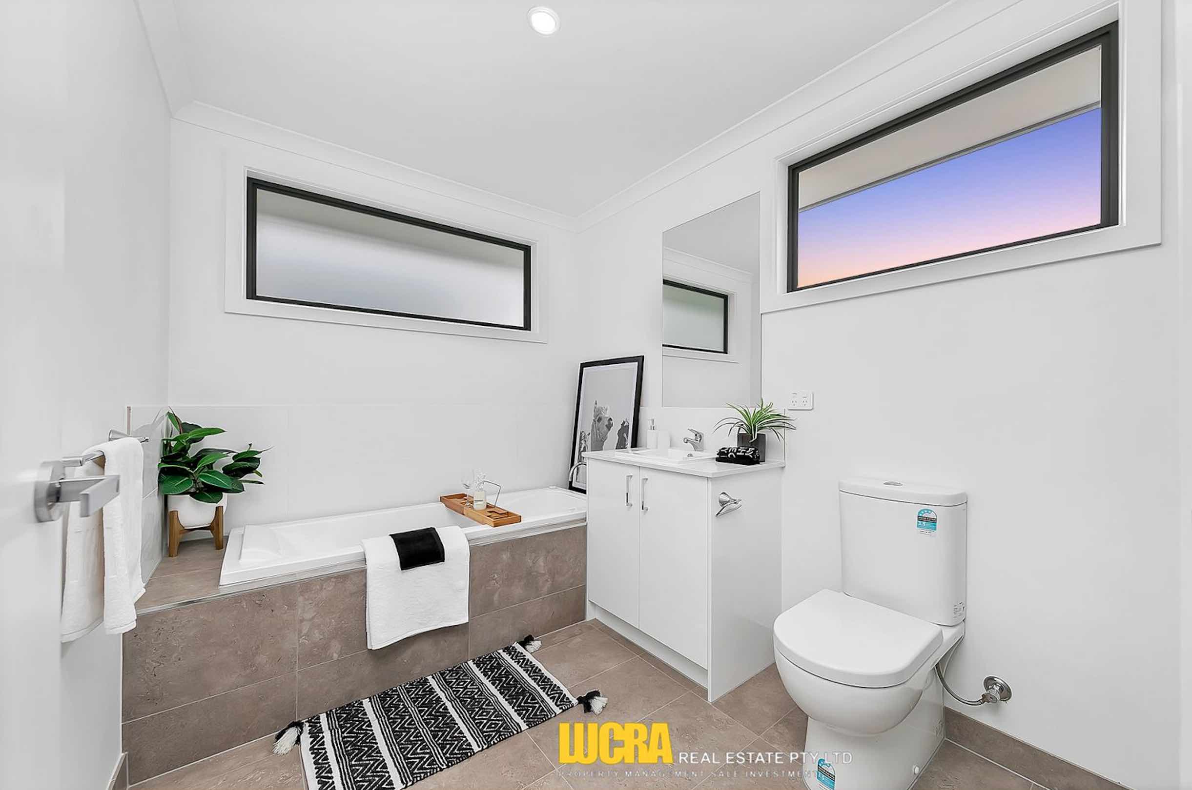 Tarneit Views Estate - Hoppers Crossing Bath