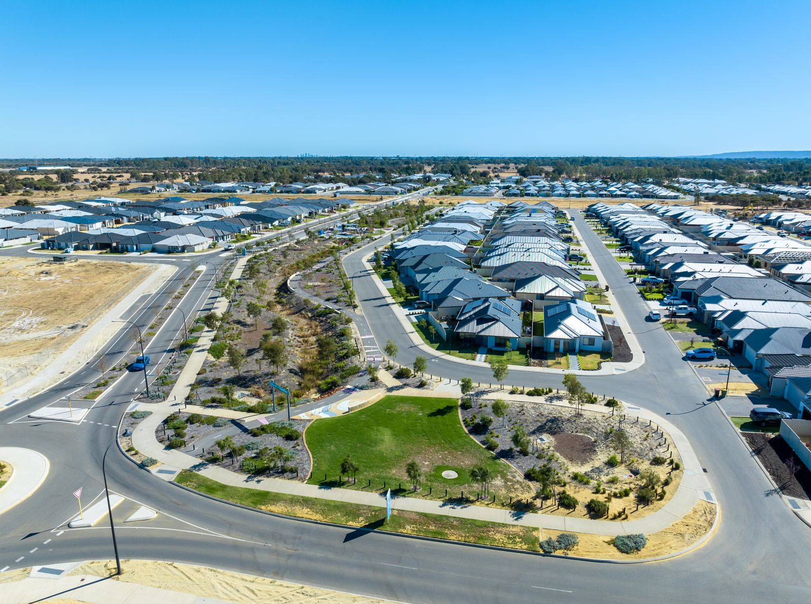 The Avenue Estate - Hilbert Aerial
