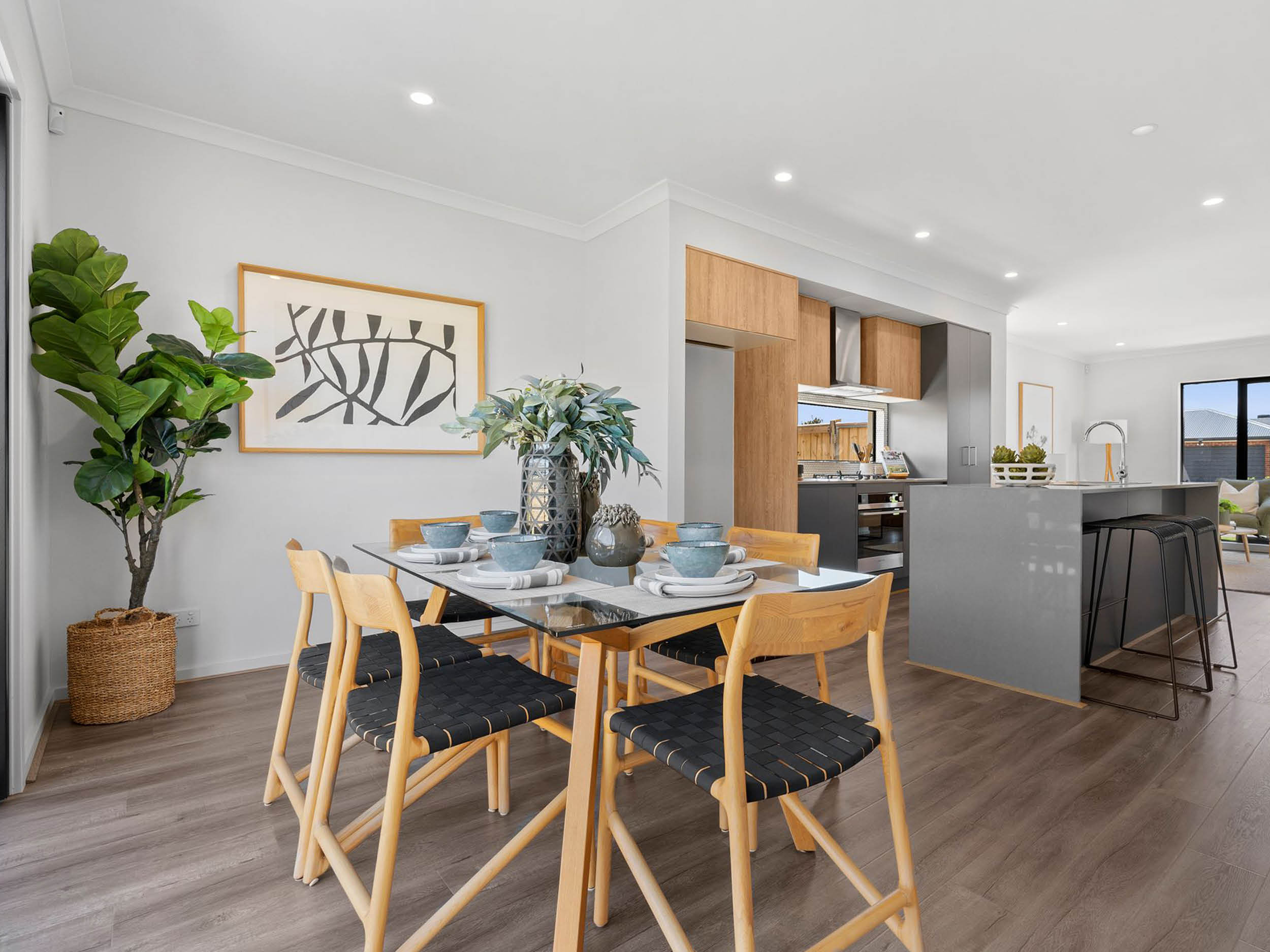 The Avenue Estate - Maddingley Living