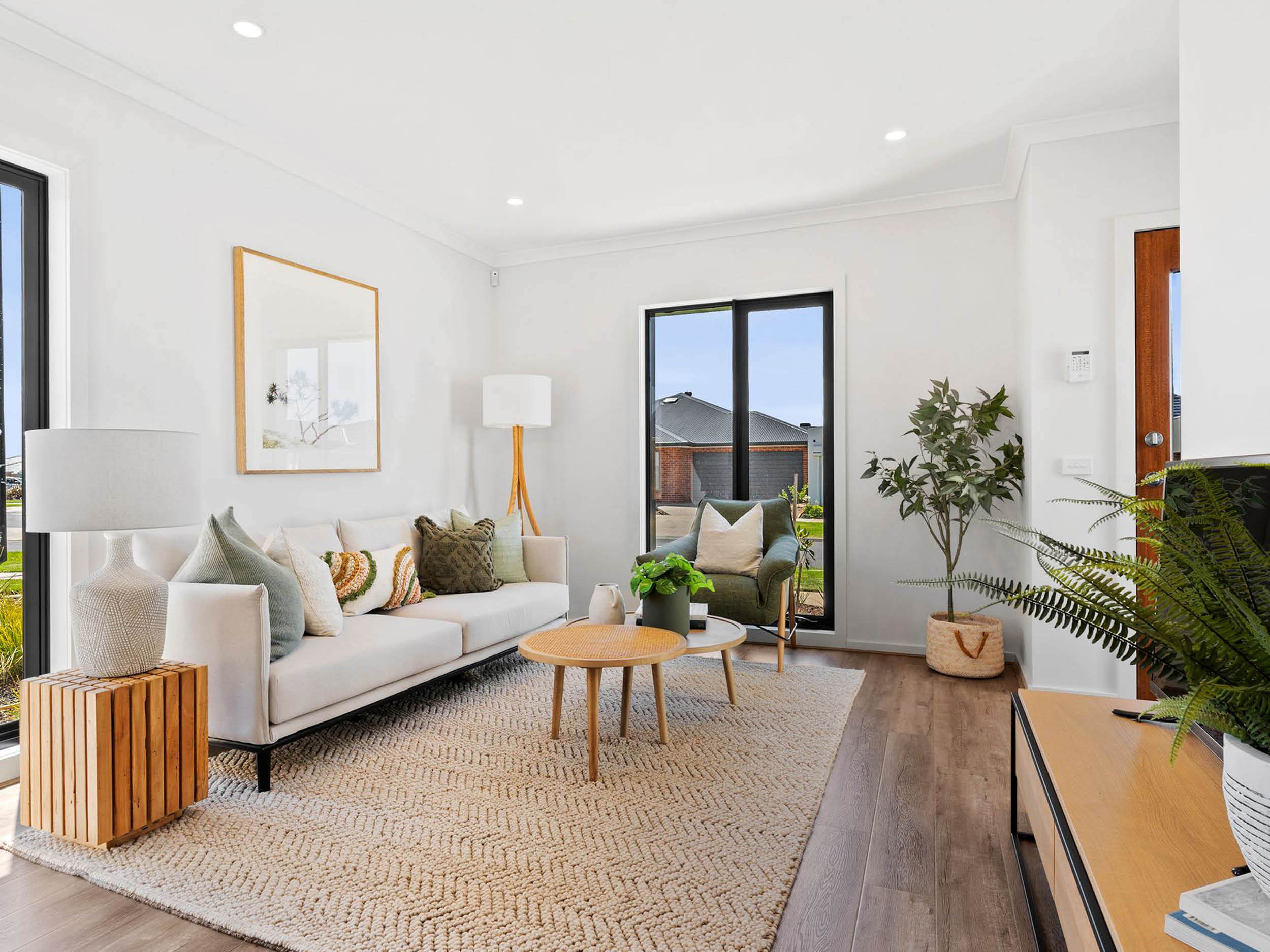 The Avenue Estate - Maddingley Living