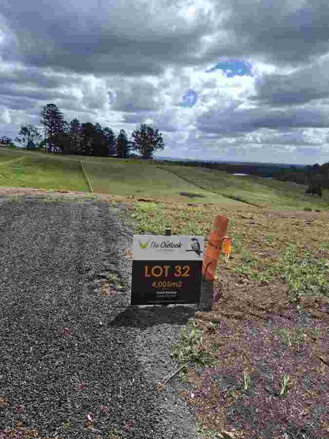 The Outlook Estate - Cedar Vale