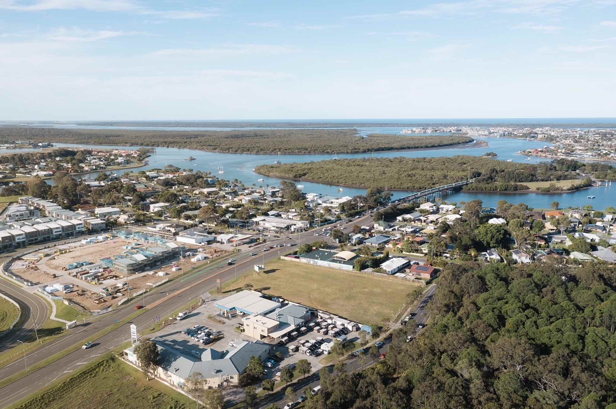 The Strand Estate - Hope Island Aerial