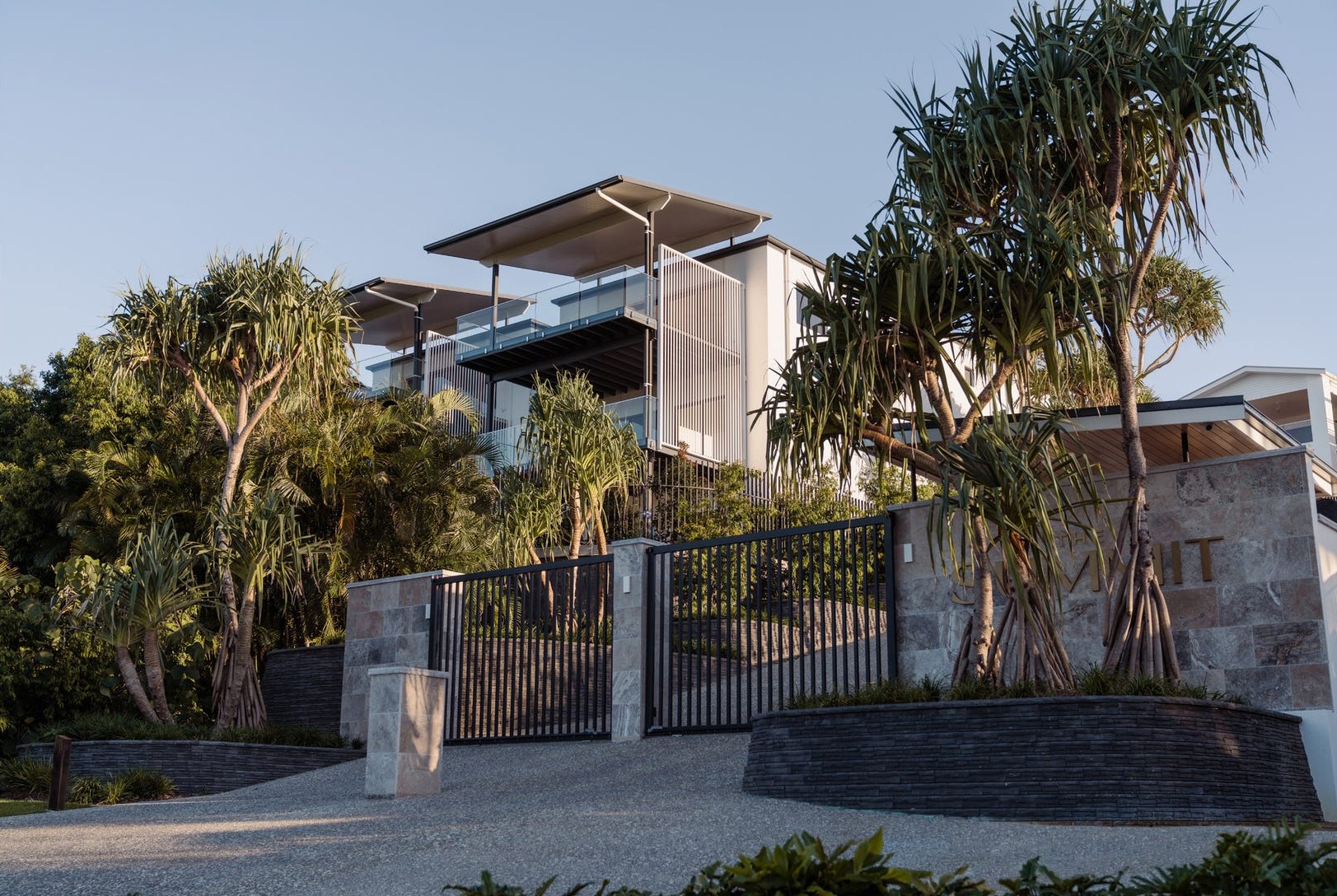 The Summit Estate - Highland Park External