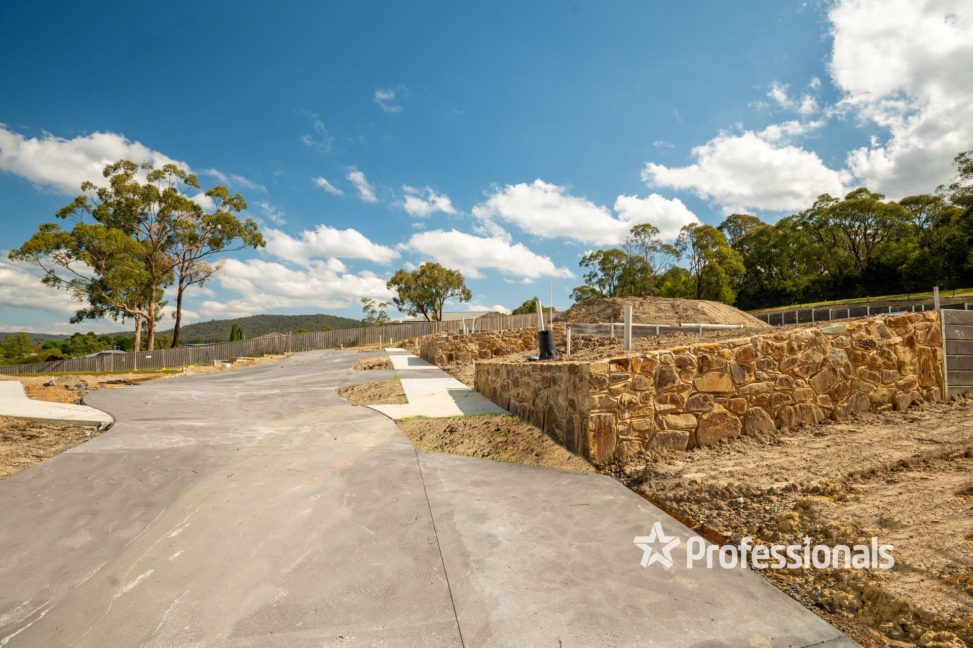 Timberbelle Estate - Yarra Junction Streetscape