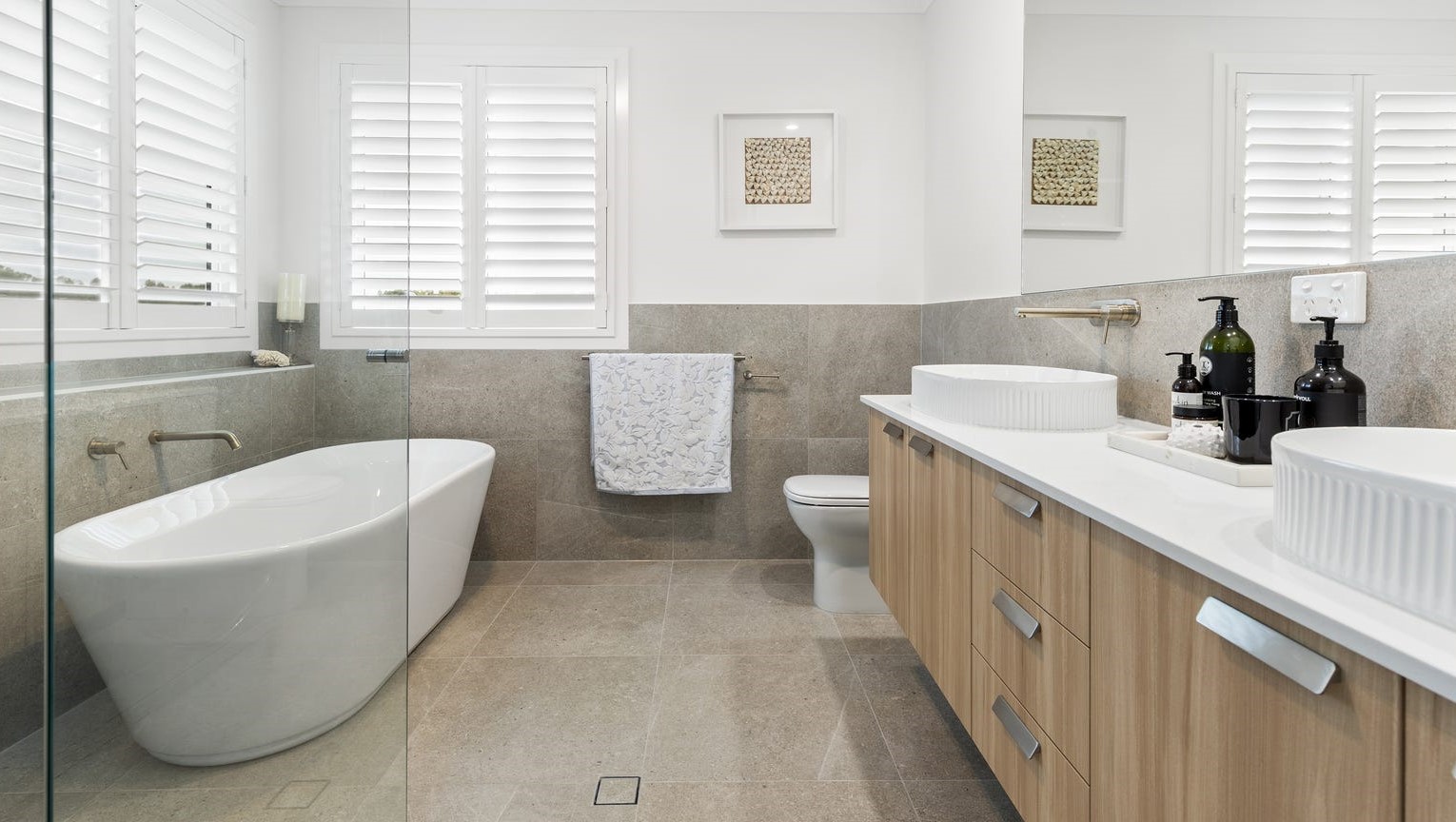 Woodbury Estate - Victoria Poin Bathroom