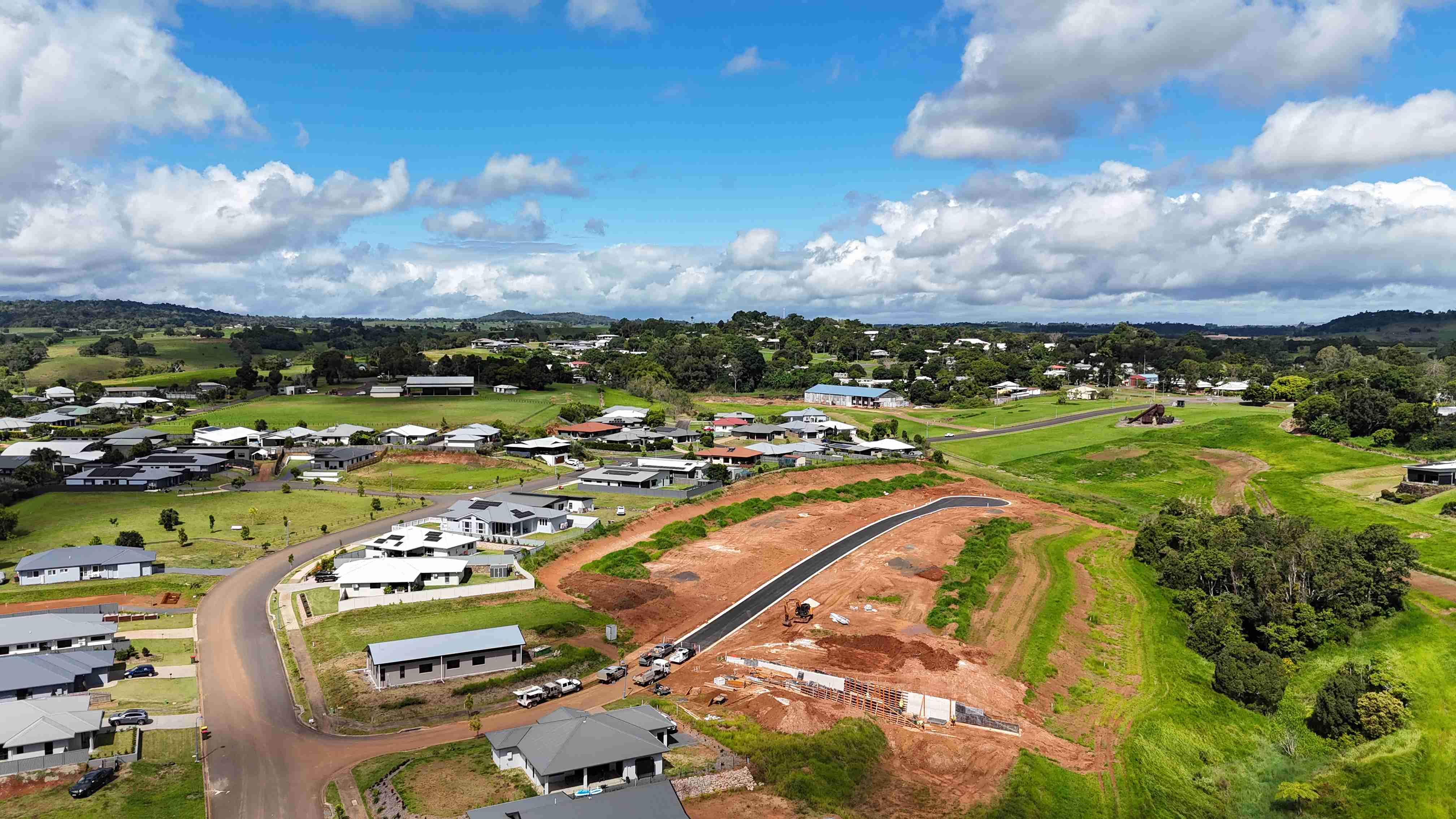 Yungaburra Village Estate - Yungaburra 
