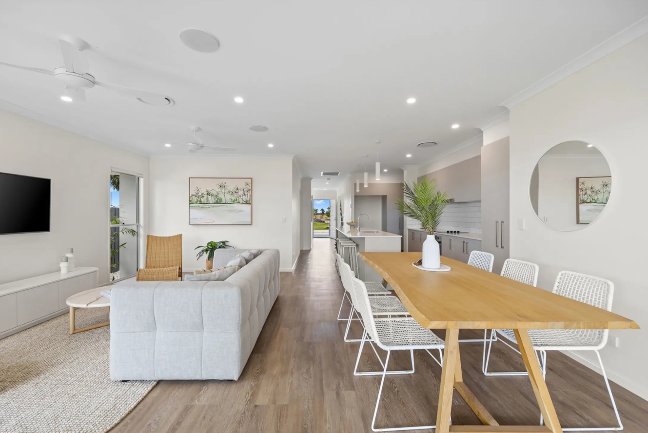 Cotton Tree by Vantage Building Group Dining