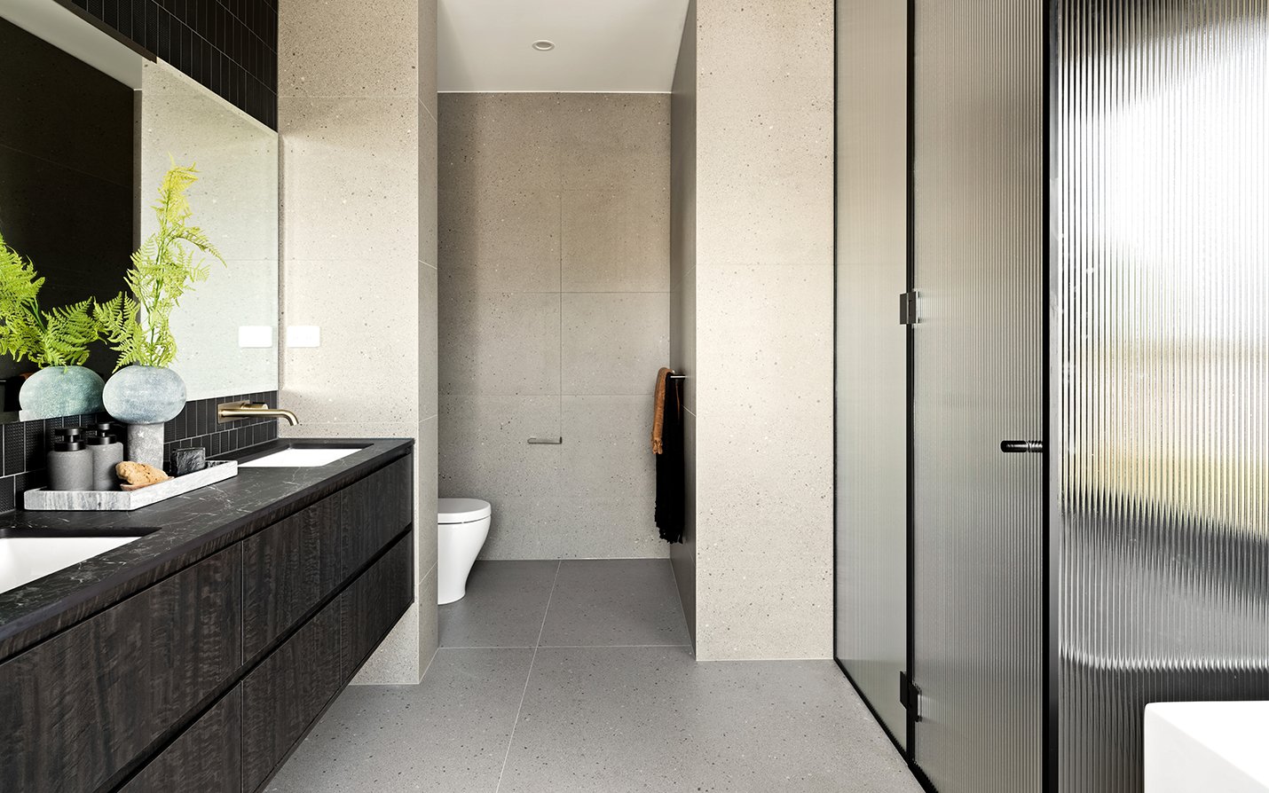 Dynasty by Fowler Homes Bathroom