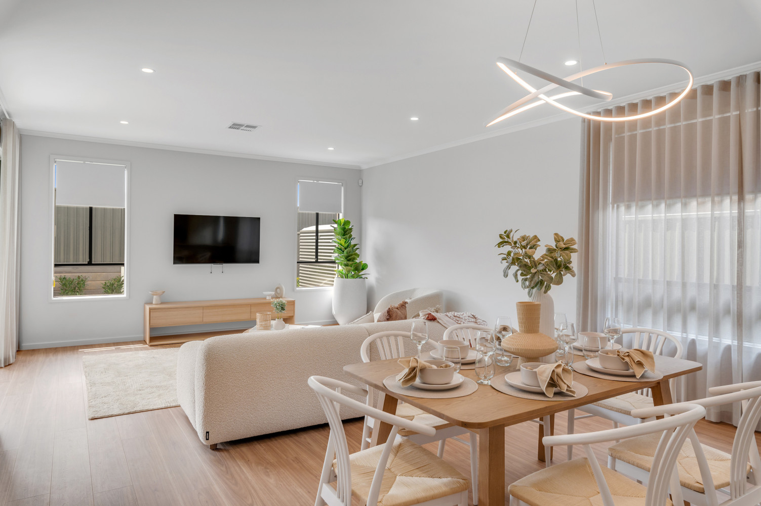 Grace by Rossdale Homes Dining