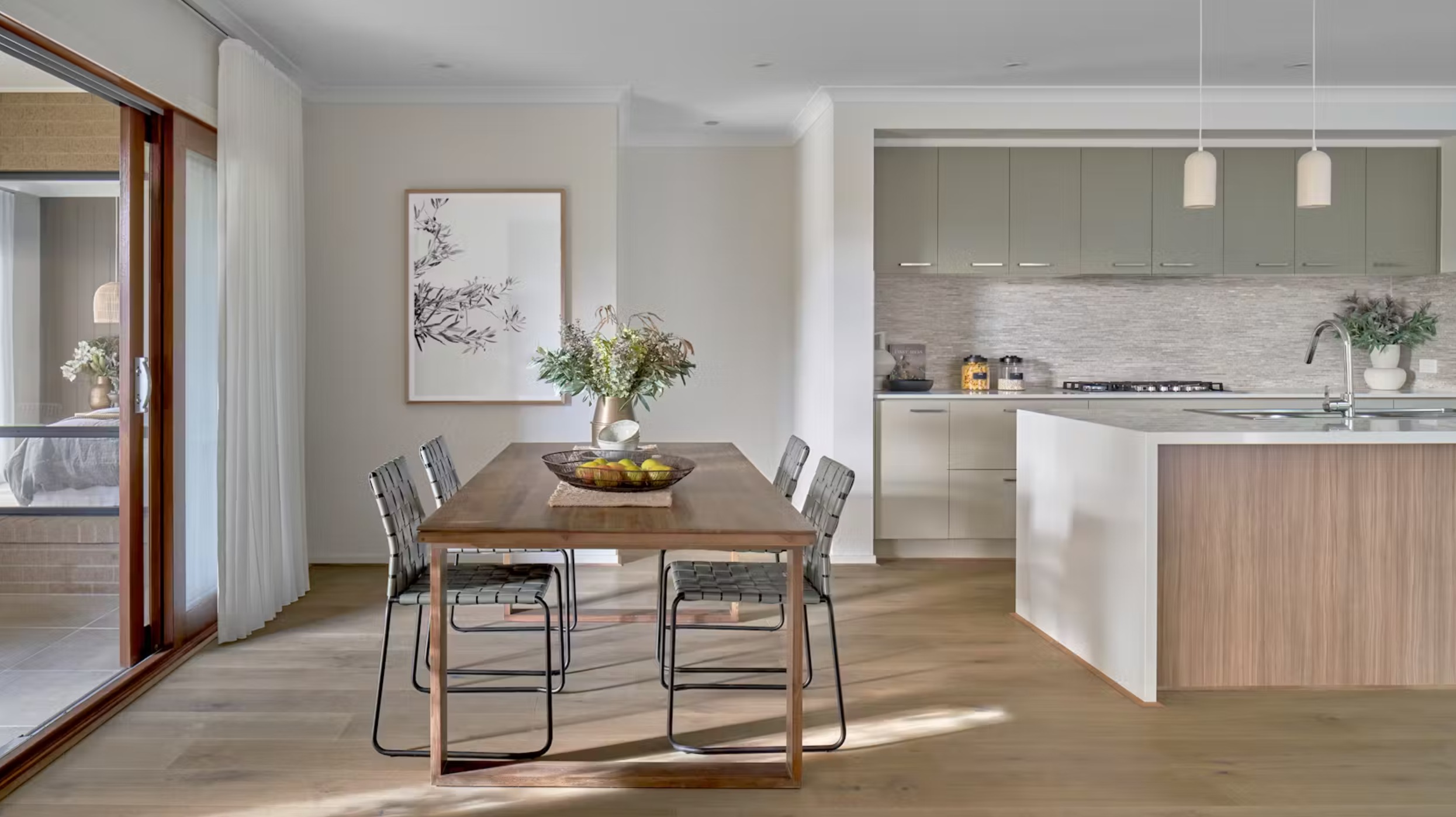 Mantra by Metricon Homes Dining