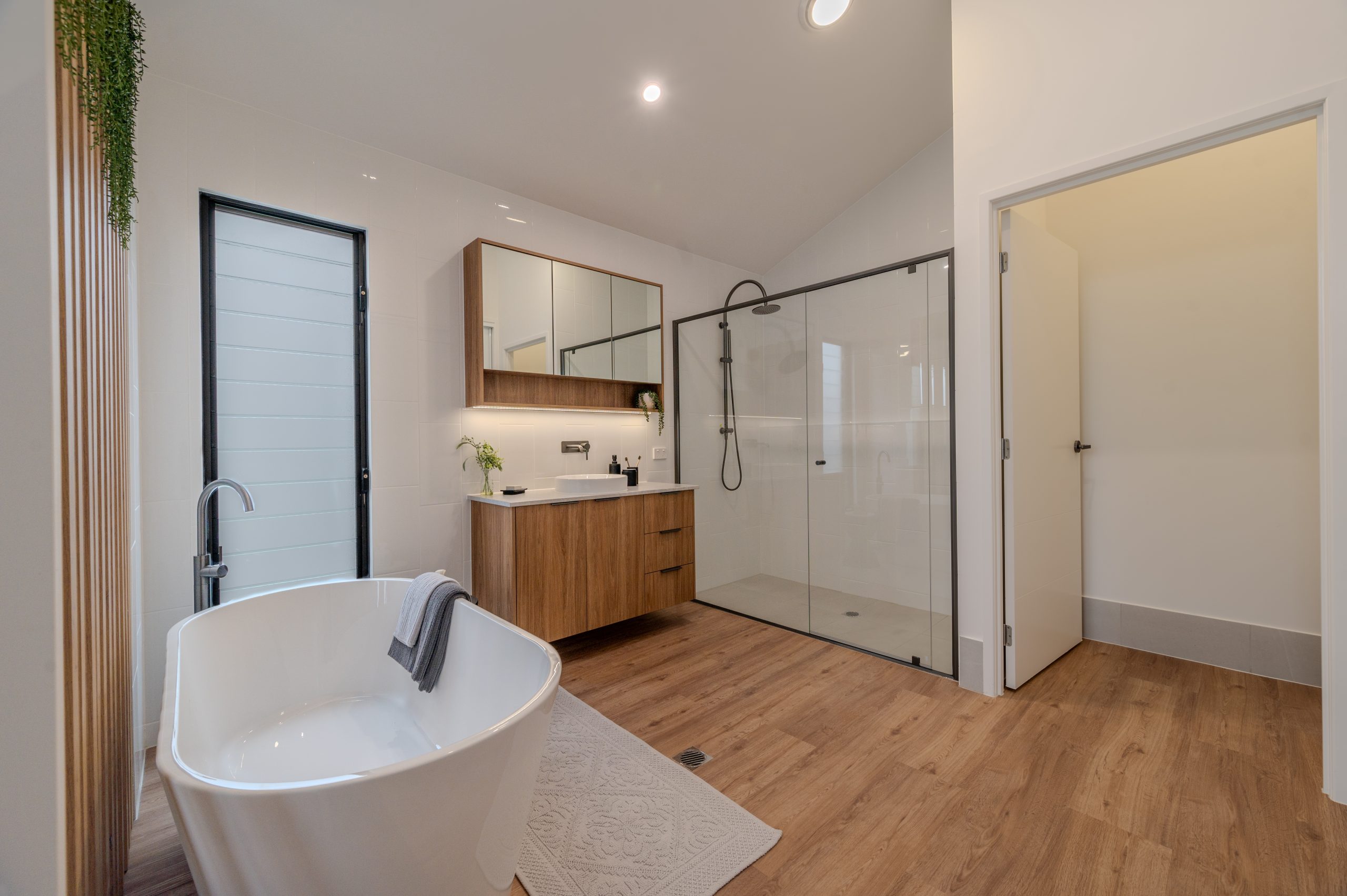 Onyx by Dwyer Quality Homes Bathroom