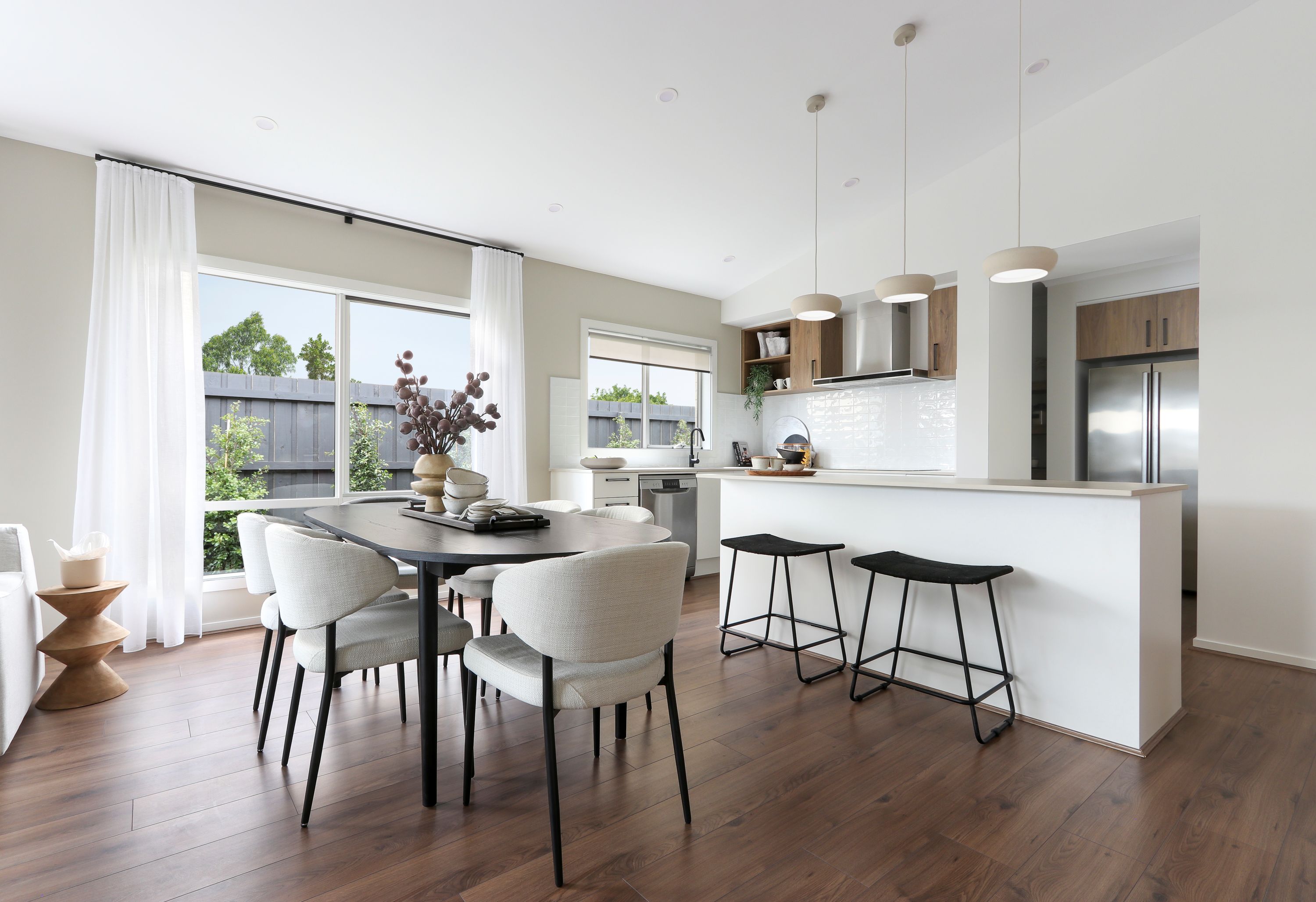 Seaton by HomeSolution by Metricon Dining