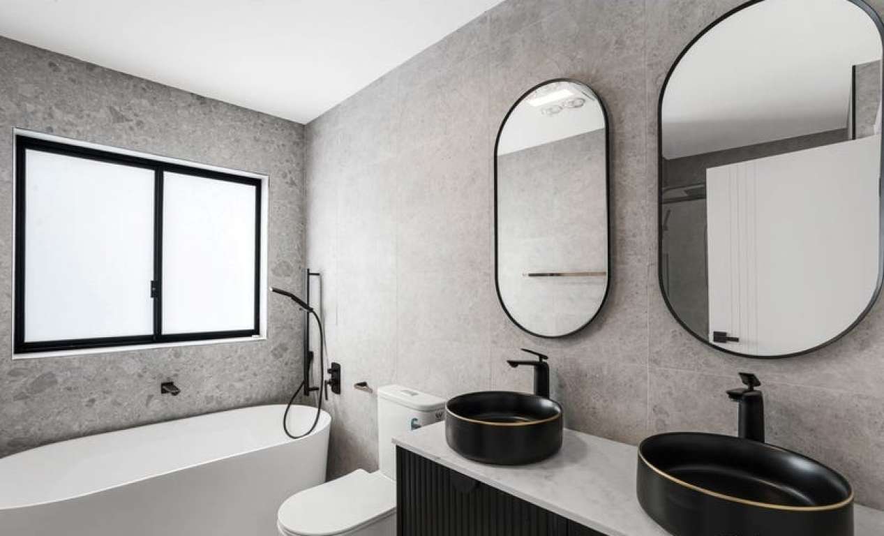 The Prodigy by Hashtag Custom Builds Bathroom