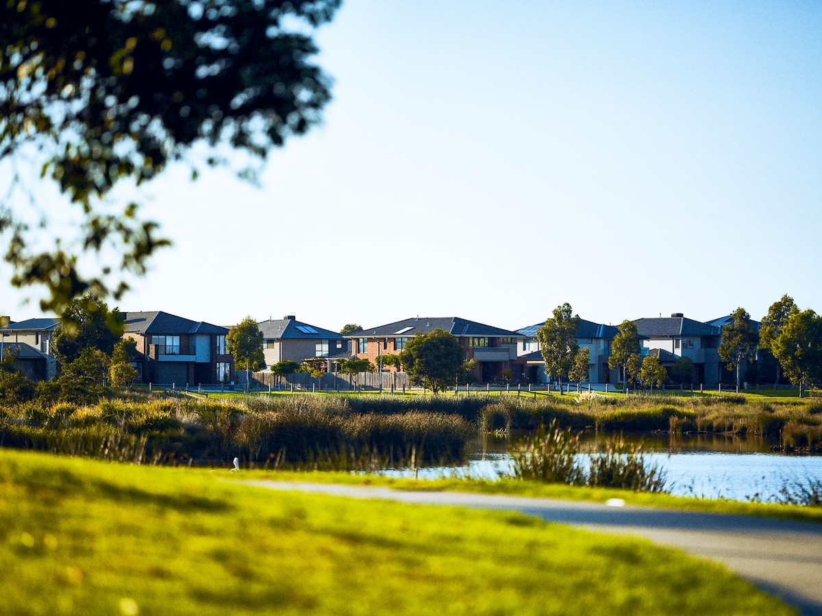 Berwick Waters Estate - Clyde North - Lot 1923