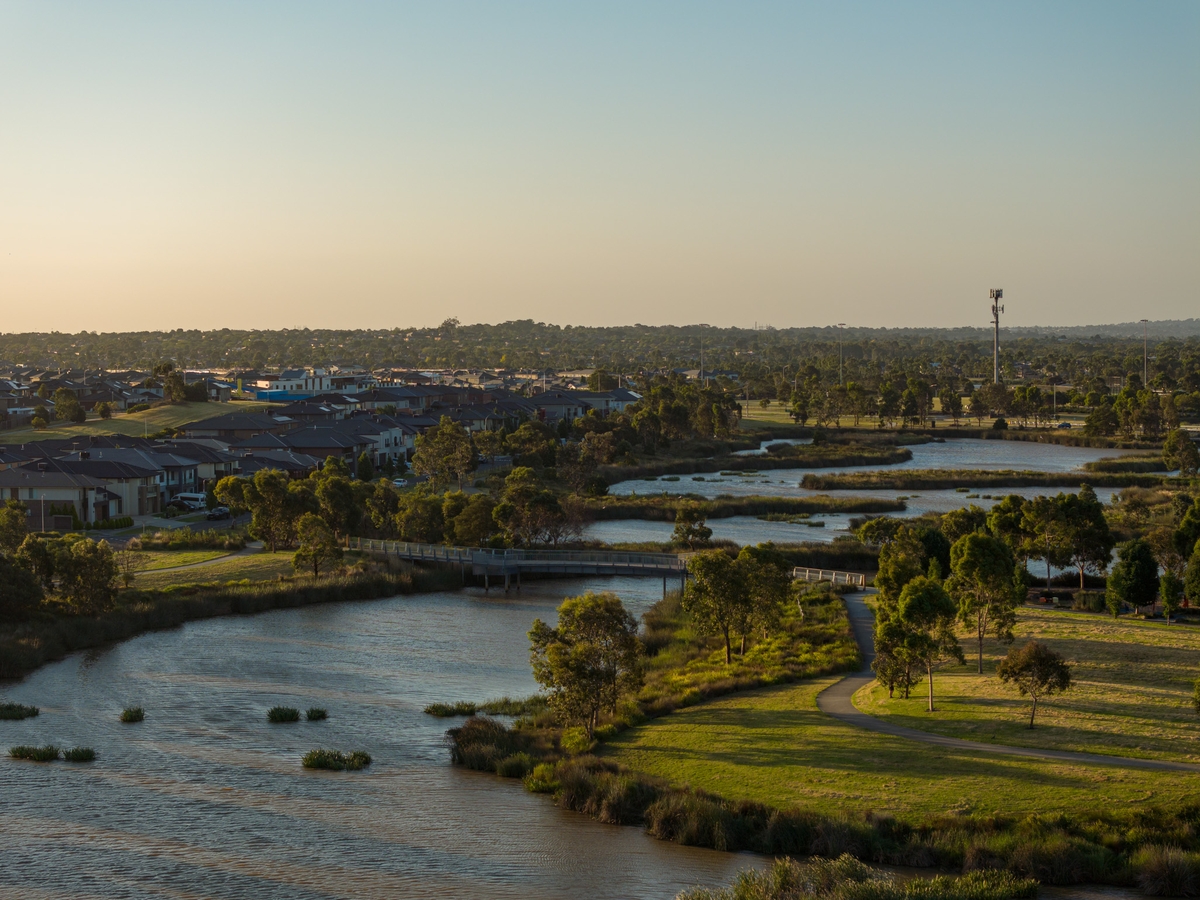 Berwick Waters Estate - Clyde North - Lot 2030