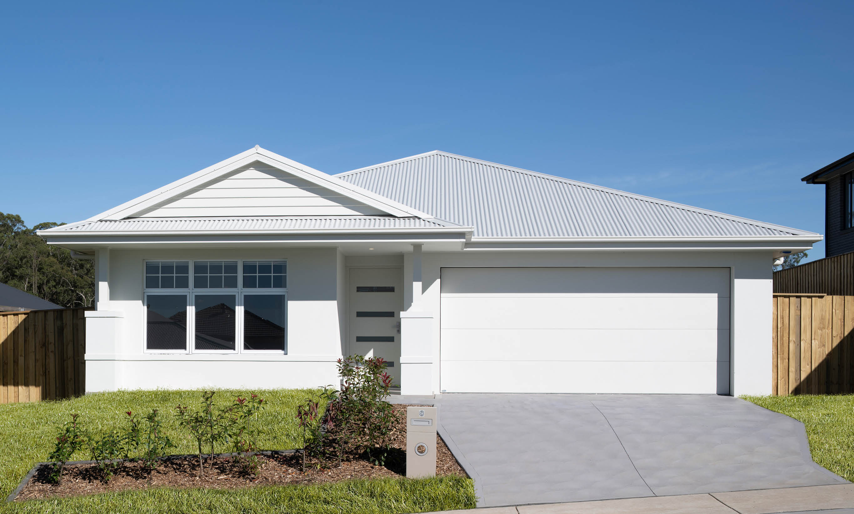 Complete by McDonald Jones Homes at Waterford Estate - Chisholm - Lot 3945 Façade