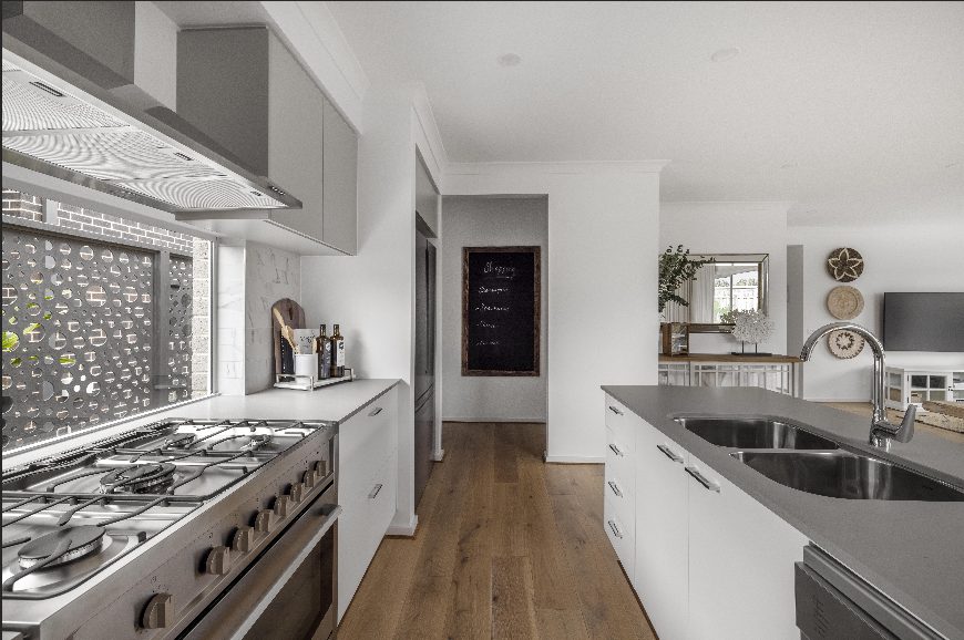 Emerald Views Estate - Diamond Creek - Lot 6 Kitchen