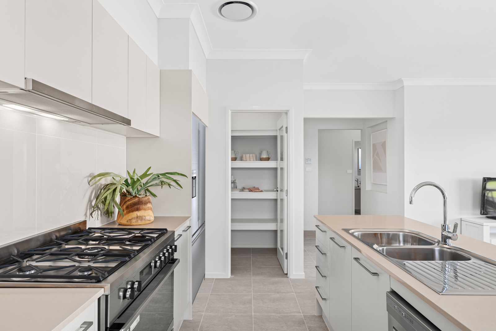 Ravenswood Estate - Tullimbar - Lot 1008