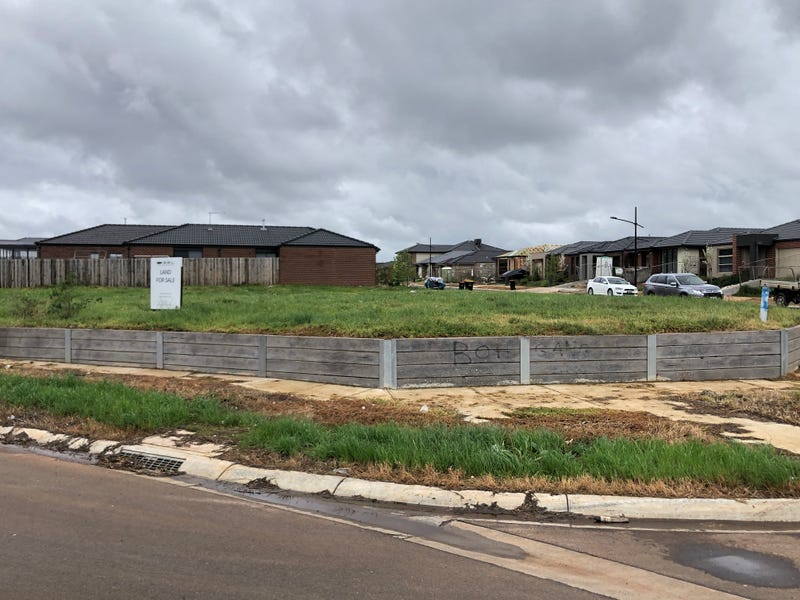 Toolern Waters Estate - Weir Views - Lot 1102