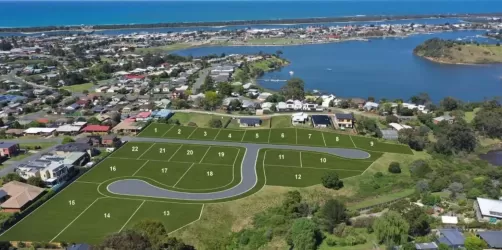 55 Lakeview Drive, Lakes Entrance VIC 3909 - Lakes Entrance VIC 3909