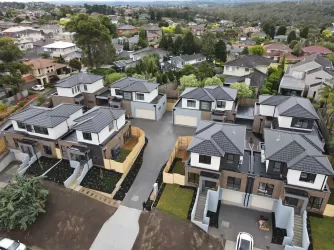 Panoramic Residence - 12-14 Powers Street, Donvale VIC 3111 - Donvale