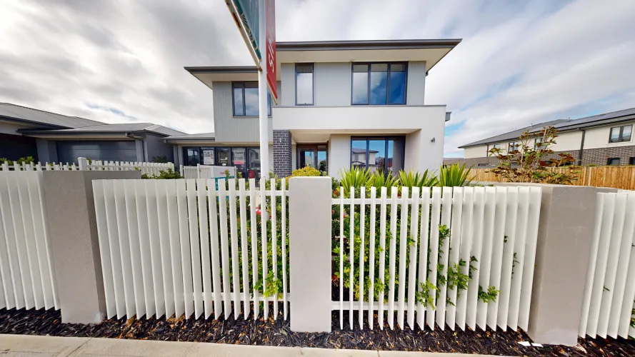 Armidale 38